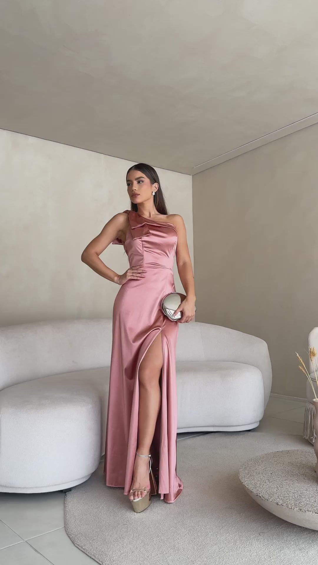 VESTIDO DE FESTA MODELO LYLANDRA