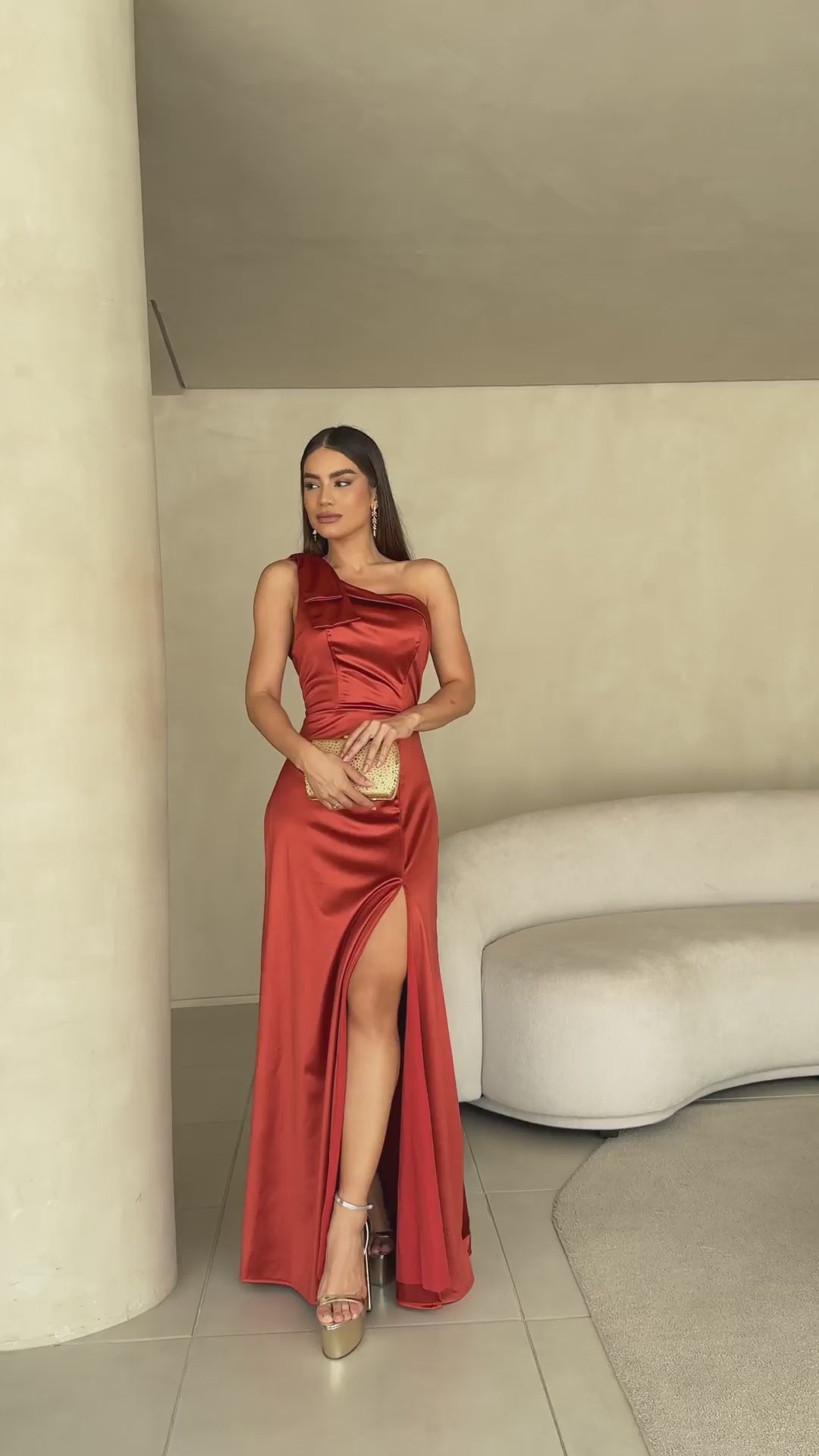 VESTIDO DE FESTA MODELO LYLANDRA