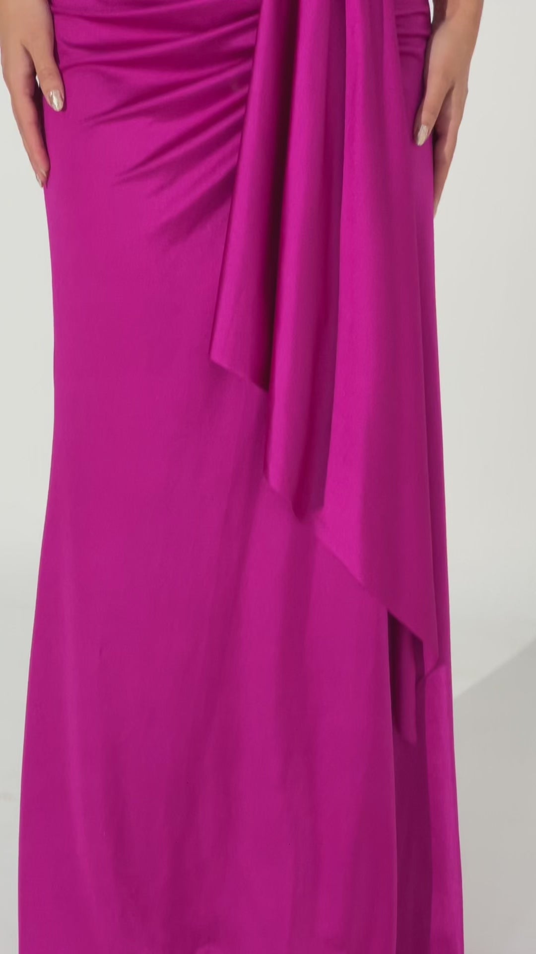 VESTIDO DE FESTA MODELO MARLENE